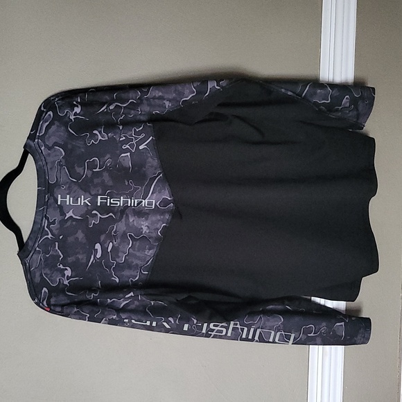 HUK Men's Size Large Camo Fishing Shirt - Picture 3 of 6